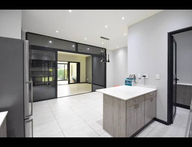 3 BEDROOM PROPERTY TO RENT IN MORNINGSIDE